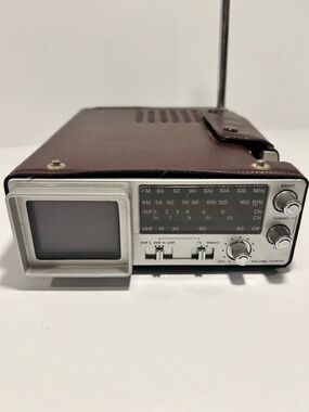 Vintage Emerson VR22 Micro TV FM AM Radio Portable 1986 w/ Case VHF UHF- Works